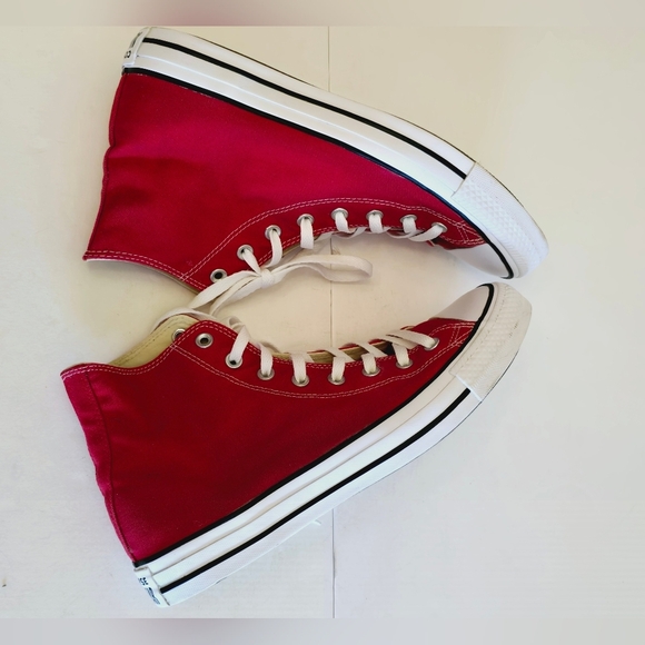 Converse All Star Chuck Taylor Red High Top Sneakers  Men's 11 Women's 13 - Picture 7 of 12